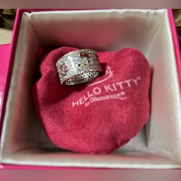 Hello Kitty Jewelry - Hello Kitty Sanrio for Diamonique Hello Kitty Flower Eternity Ring size 8 1/2 🌸